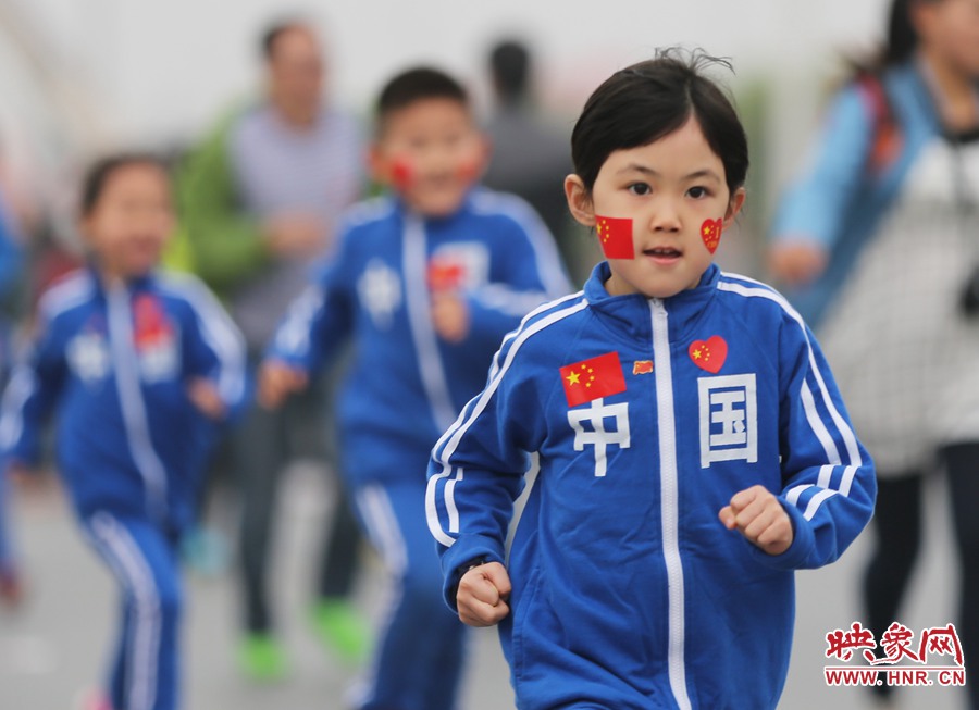 小選手惹人眼。