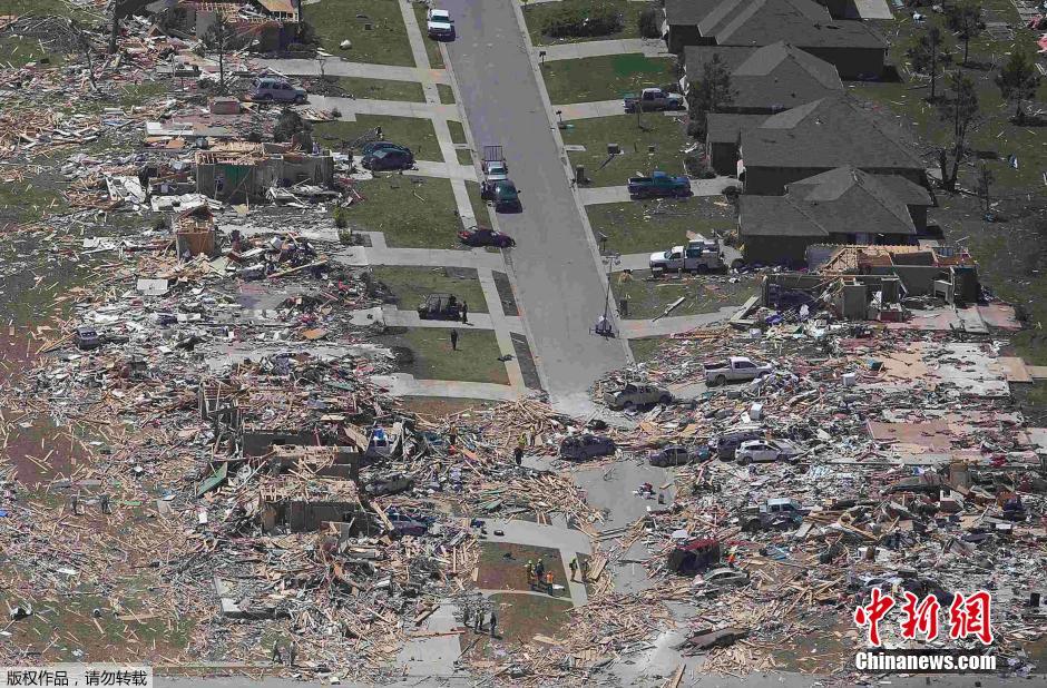 致命龍卷風(fēng)肆虐美國多州 小鎮(zhèn)街道幾乎毀成渣 致命龍卷風(fēng)肆虐美國多州 小鎮(zhèn)街道幾乎毀成渣