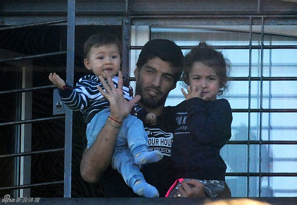 蘇神在祖國(guó)仍然受到了英雄凱旋般的待遇 蘇神在祖國(guó)仍然受到了英雄凱旋般的待遇