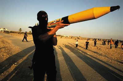 卡薩姆火箭：哈馬斯山寨版喀秋莎火箭，射程約10公里。