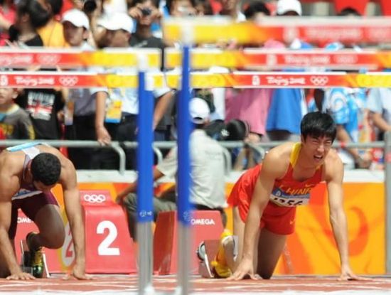 劉翔明年或復(fù)出：想在傷心地鳥(niǎo)巢跨完最后一欄