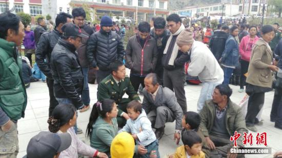 圖為西藏日喀則市吉隆縣吉隆鎮(zhèn)現(xiàn)場(chǎng)。 李國偉 攝