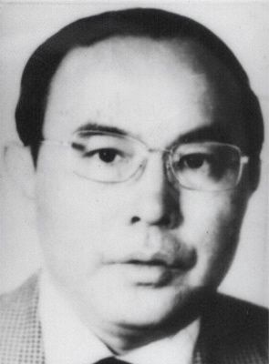 胡玉興 現(xiàn)年59歲，外逃前任山西省太原市住房制度改革辦公室主任，2002年7月逃往澳大利亞或新西蘭。