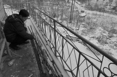 隗永寶補(bǔ)償給村民的鋼筋。京華時(shí)報(bào)記者 韓林君 攝