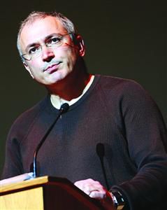 2014年3月10日，烏克蘭，霍多爾科夫斯基在基輔理工大學(xué)發(fā)表演講。