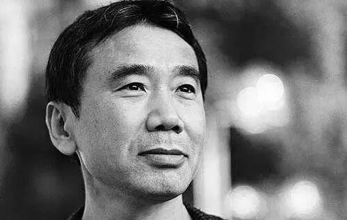 但賠率并非完全靠蒙。比如在2012年，Ladbrokes就成功壓中莫言獲獎。而去年得主阿列克謝耶維奇，在諾獎公布前一周反超村上春樹位列賠率榜首位。