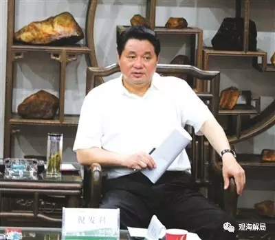 對于商人、老板的“雅贈”，倪發(fā)科從不拒絕