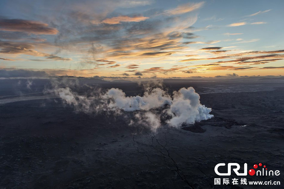 冰島火山噴發(fā)進(jìn)入紅色預(yù)警 冰島火山噴發(fā)進(jìn)入紅色預(yù)警