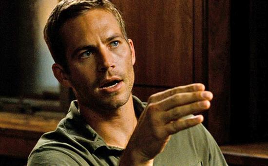 為了讓多姆重獲自由，布萊恩與FBI達成協(xié)議