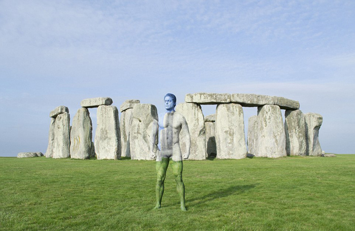 美藝術(shù)家彩繪模特“隱身”世界七大奇跡 美藝術(shù)家彩繪模特“隱身”世界七大奇跡