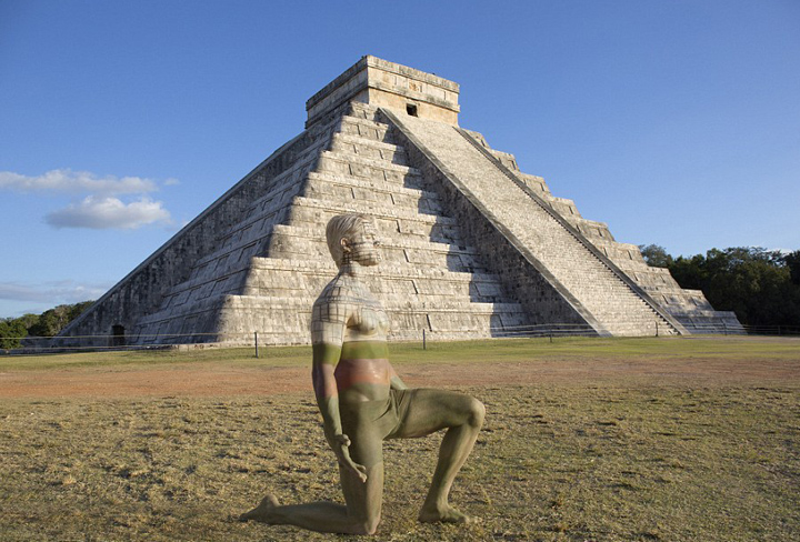 美藝術(shù)家彩繪模特“隱身”世界七大奇跡 美藝術(shù)家彩繪模特“隱身”世界七大奇跡