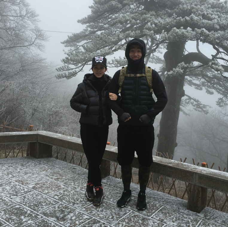 劉翔公布新戀情后首度公開與女友的合影 劉翔公布新戀情后首度公開與女友的合影