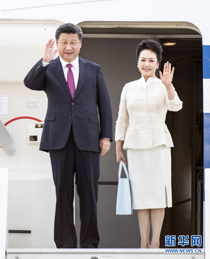 習(xí)近平抵達華沙 開始對波蘭共和國進行國事訪問