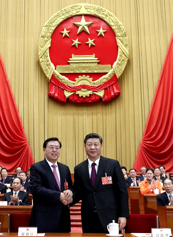 習(xí)近平當(dāng)選國(guó)家主席、中央軍委主席