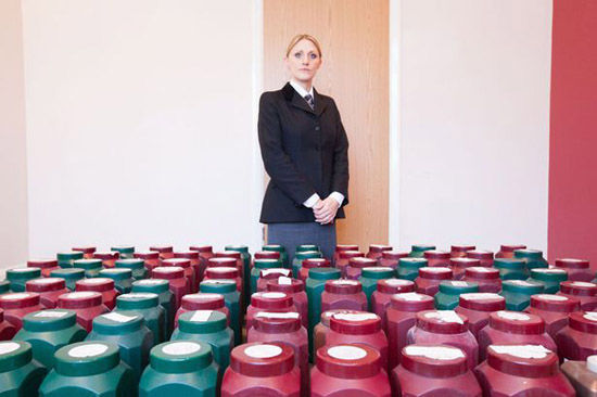 英25萬具骨灰滯留殯儀館，部分存放逾40年無人認(rèn)領(lǐng)。（網(wǎng)頁截圖）