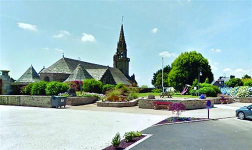 貝里揚(yáng)村人口不足，歡迎年輕家庭遷居至此；卻對單純尋求投資的商人不感興趣。