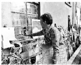 老人家中被盜四次，因而如此來保護(hù)自己