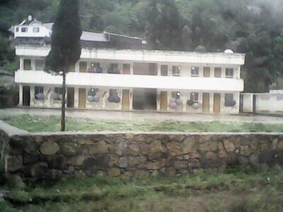 昨日，貴州畢節(jié)某小學(xué)，只有二、四、六三個年級，四年級學(xué)生30多名。讀者供圖