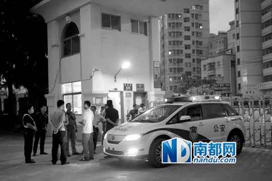 　接人的親戚和校方一度沒談攏,雙方甚至差點(diǎn)鬧到派出所。