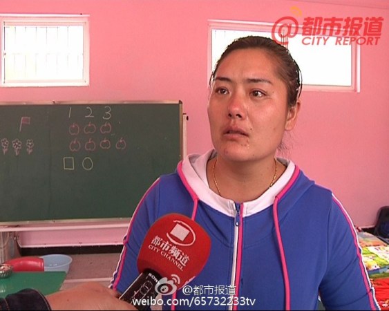 當(dāng)事老師接受采訪時(shí)表示很委屈。