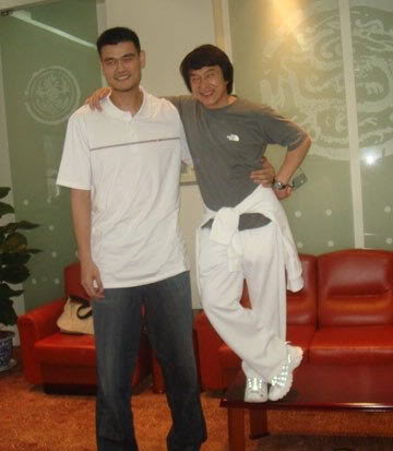 當(dāng)姚明夫婦遇見(jiàn)陸毅夫婦，一不小心，信號(hào)又滿格了~