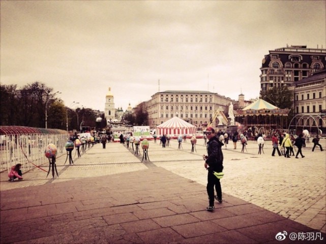 陳羽凡疑似回應(yīng)白百何出軌：蛋疼的回家過節(jié)吧