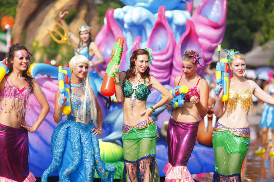 大連發(fā)現(xiàn)王國開啟“戲水狂歡”模式 大連發(fā)現(xiàn)王國開啟“戲水狂歡”模式