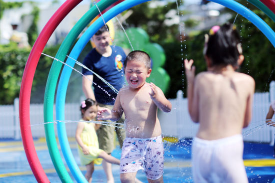 大連發(fā)現(xiàn)王國開啟“戲水狂歡”模式 大連發(fā)現(xiàn)王國開啟“戲水狂歡”模式