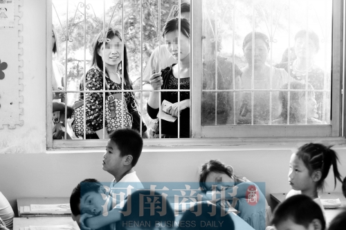 家長們都想讓孩子上個好學校、好班級，但也應根據(jù)實際情況，選擇最合適的