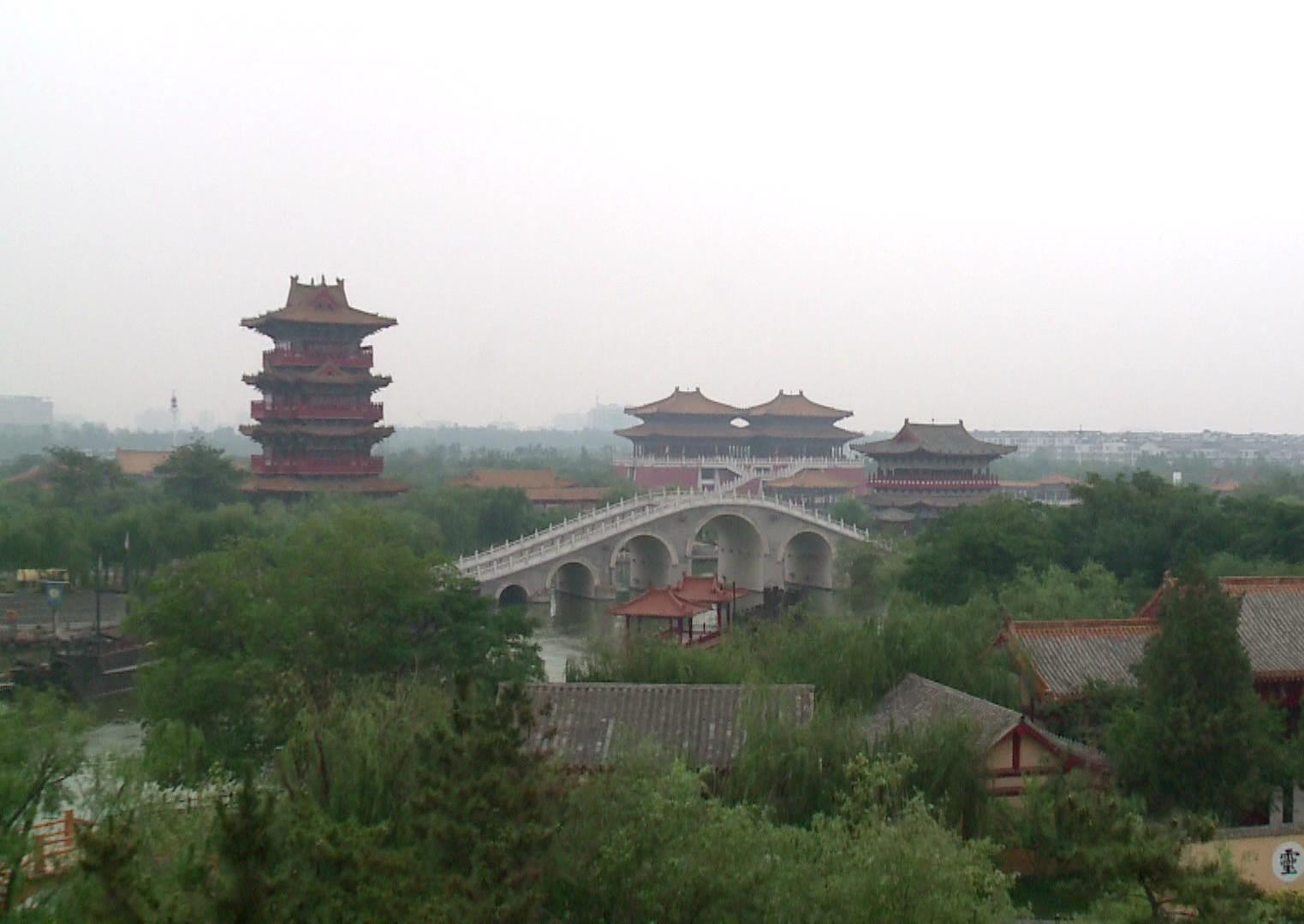 舒婷、鄭愁予等詩人齊聚開封話端午