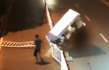 孟實(shí)話(huà)：逃逸跑不了