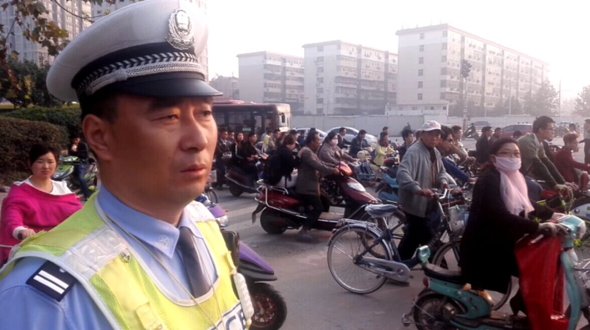 上班表情：1逗2羞3怕 你是哪個？