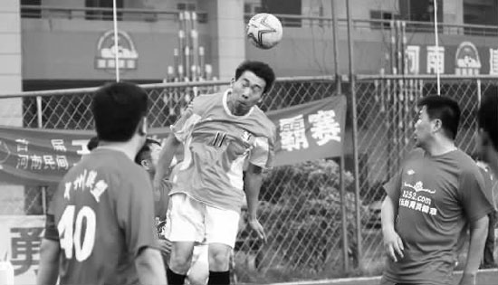 鄭州經(jīng)開(kāi)正和隊(duì)?wèi){借這場(chǎng)2∶0小勝中州聯(lián)盟隊(duì)，連勝晉級(jí)16強(qiáng)