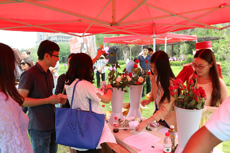 號牌、玫瑰一個不能少