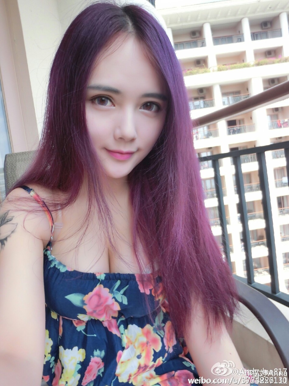 湖大21歲?；ㄇ巴购舐N無(wú)懼走光